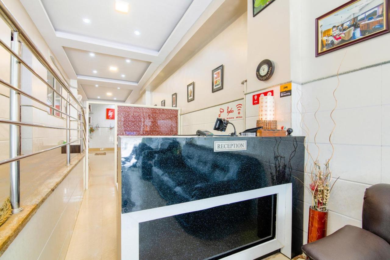 Hotel Central Suites Бангалор Екстериор снимка